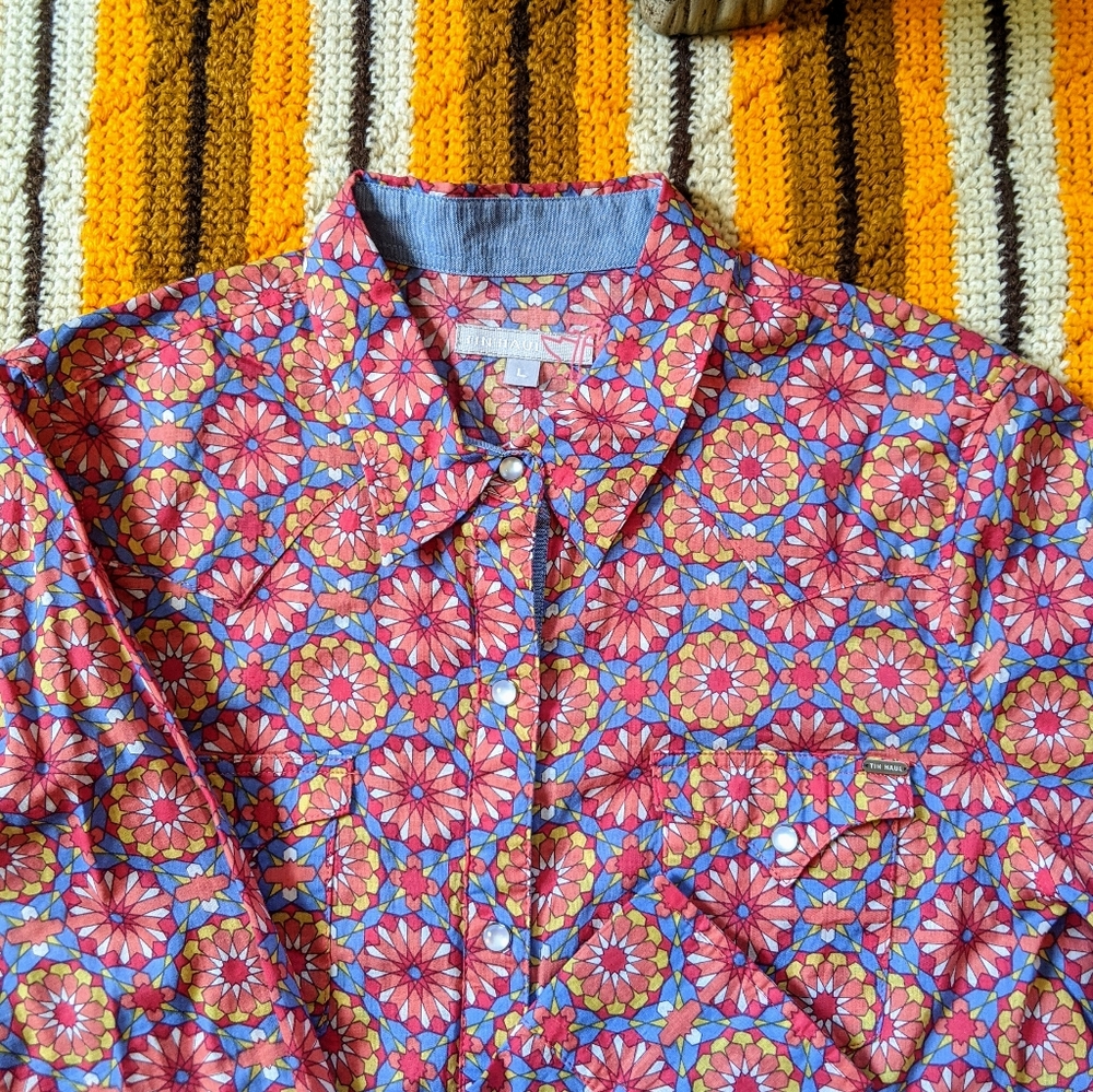 Vintage 60's Button-Up ☮️
